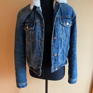 American Eagle Outfitters Shearling-Lined Denim Jacket Size S
